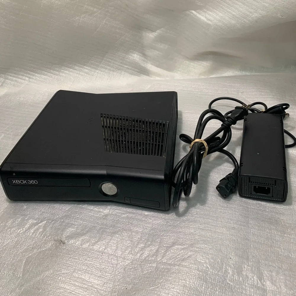 Microsoft Xbox 360 S Slim Model 1439 Console +OEM Power Supply A11-120N1A Tested